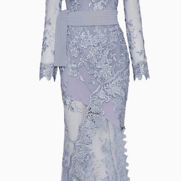 ZHIVAGO SIGNATURE FLORAL LACE POISON GOWN - Picture 3 of 4